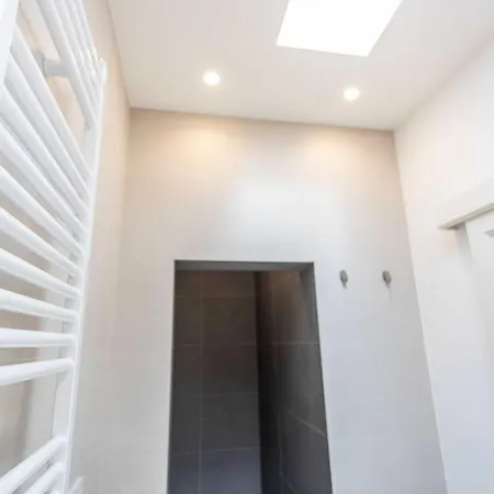 בית נופש Dimora Dei Maestri-camera Con Veranda E Bagno Privati Felline