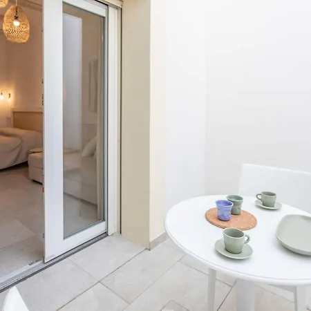 Dimora Dei Maestri-camera Con Veranda E Bagno Privati Vakantiehuis *